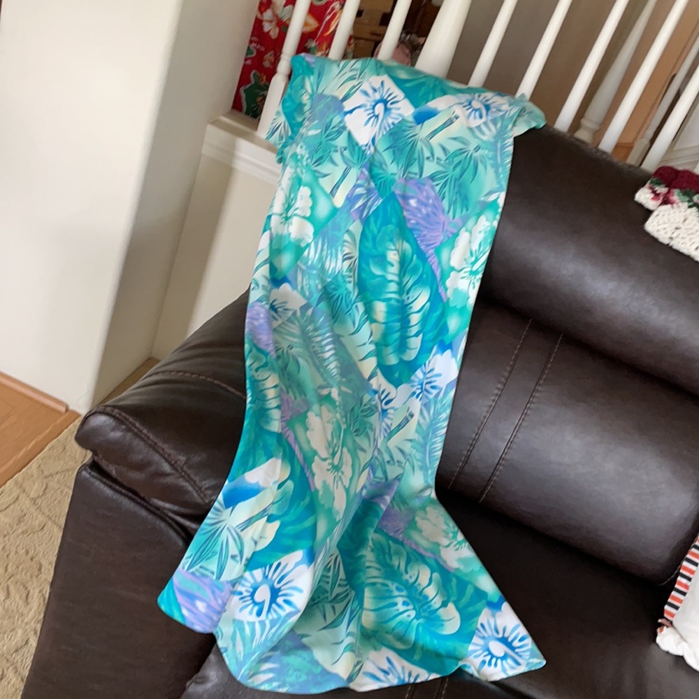 Hilo Hattie women’s dress - Picture 3 of 9